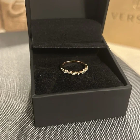 Vintage style 1/15 CW diamond wedding band rose gold size 6